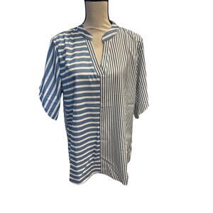 Women’s Unbranded Blue Striped Top. Size 3X. NWOT!